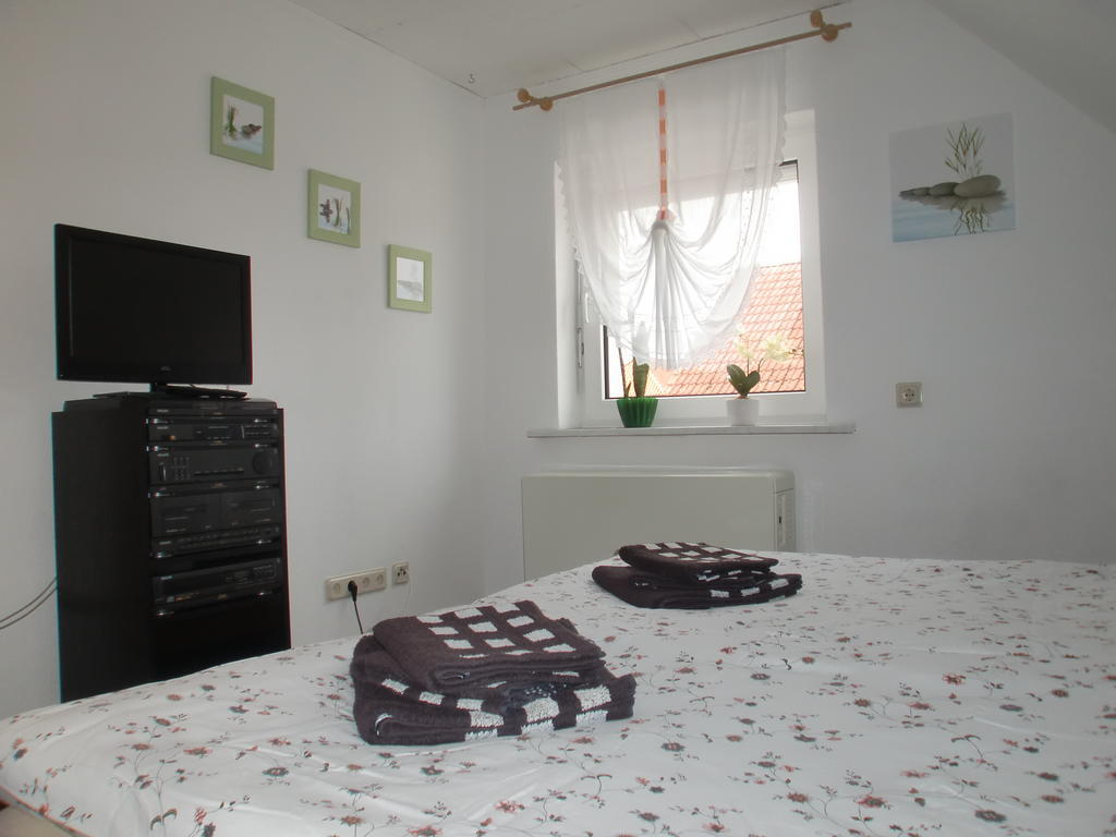 Ferienwohnung Lisa 깅슈트 객실 사진